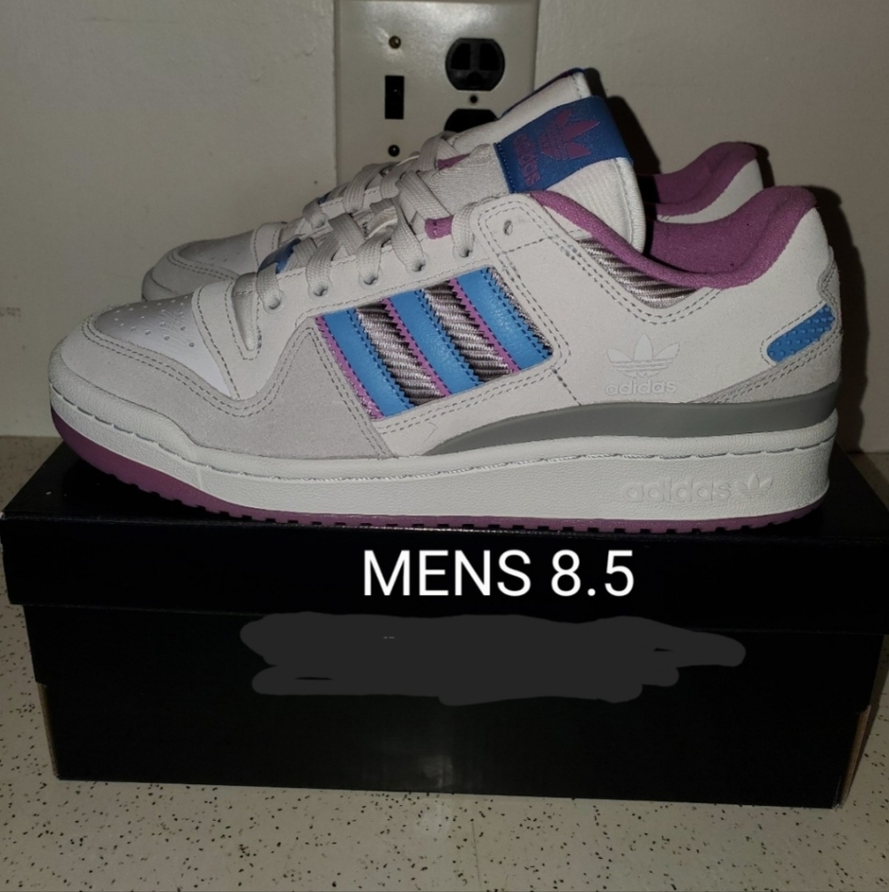 SIZE 8.5M , 9.5W - ADIDAS FORUM 84 LOW ADV. BRAND NEW WITH BOX.